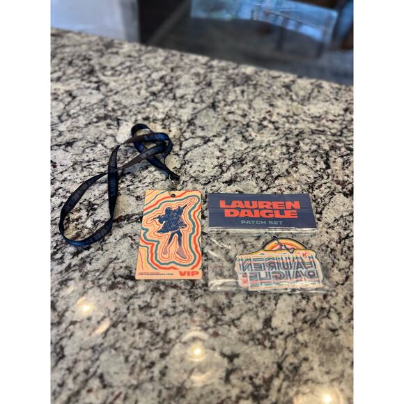 Lauren Daigle patch set and VIP pass and lanyard kaleidoscope tour - Picture 3 of 4
